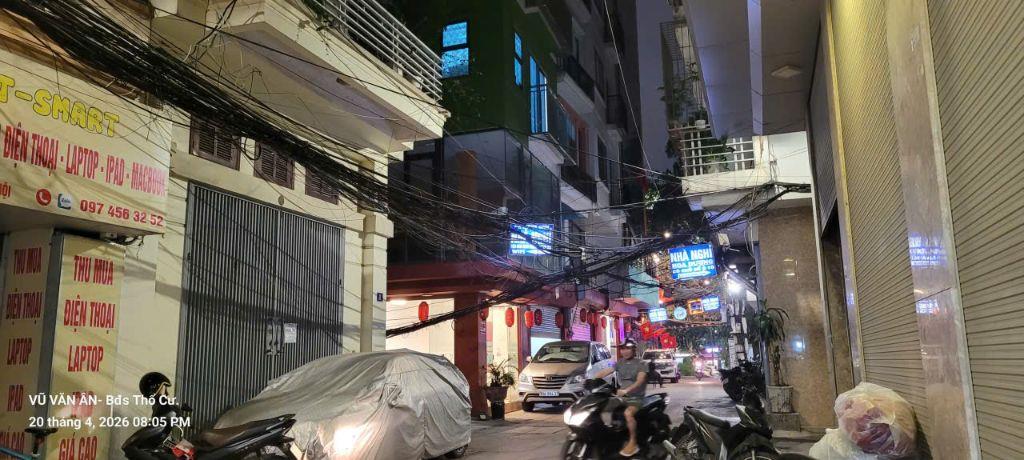 Bán nhà Pháo Đài Láng- Đống Đa. Lô góc, Ô tô tránh đỗ, Xây toà nhà kinh doanh đa dạng.130m², mt 6.5m, hơn 30 tỷ