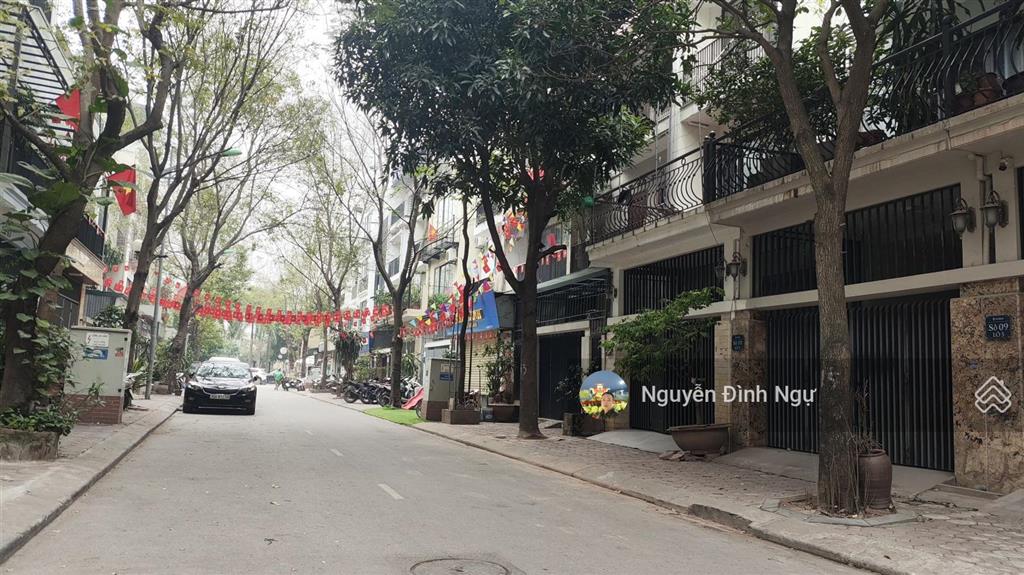 Liền kề báo nhân dân xuân phương. 61m2 x 4t. vỉa hè 3m. đường 15m. giá 18.5 tỷ. đầu tư là thắng