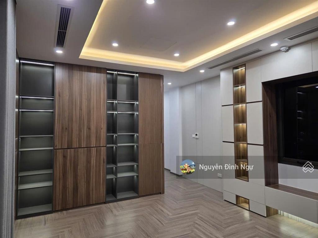 Toà vp vũ phạm hàm  trung kính. 75m2 x9t. thang máy. có hầm. cho thuê tốt. giá chỉ 3x tỷ