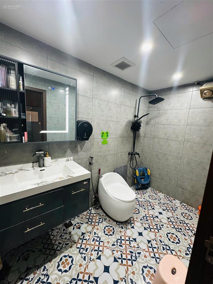 Bán căn hộ ct1 văn quán  72m  2pn  nhà đẹp ở ngay. 0983 451 ***