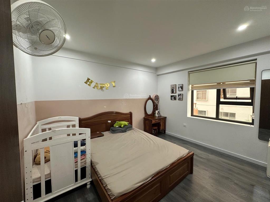Bán căn hộ ct1 văn quán  72m  2pn  nhà đẹp ở ngay. 0983 451 ***