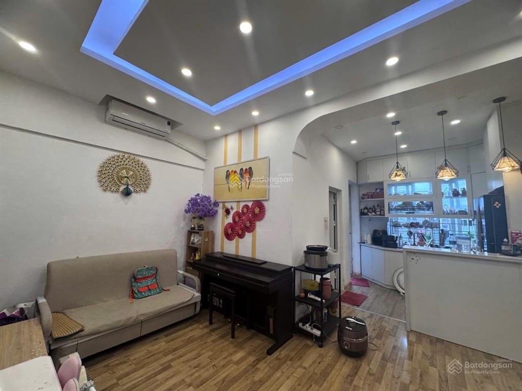 Bán căn hộ ct3 văn quán 96m 3pn view hồ  5,0x tỉ  xem nhà 0983 451 ***