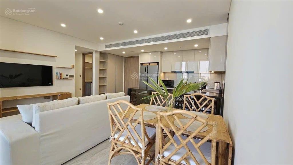 Cho thuê căn 2 pn full nội thất dự án view sông cực đẹp