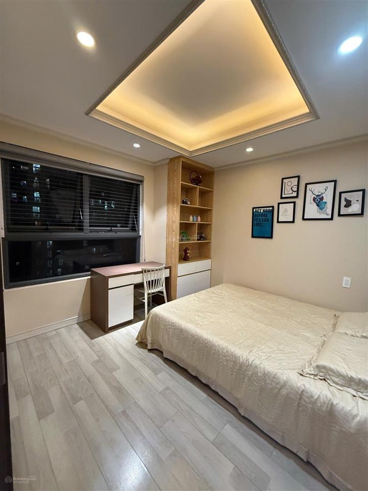 Bán nhanh căn 3pn 107m2, full nội thất cao cấp. giá bán 6 tỷ 690. thương lượng.