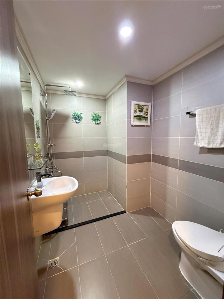 Bán nhanh căn 3pn 107m2, full nội thất cao cấp. giá bán 6 tỷ 690. thương lượng.