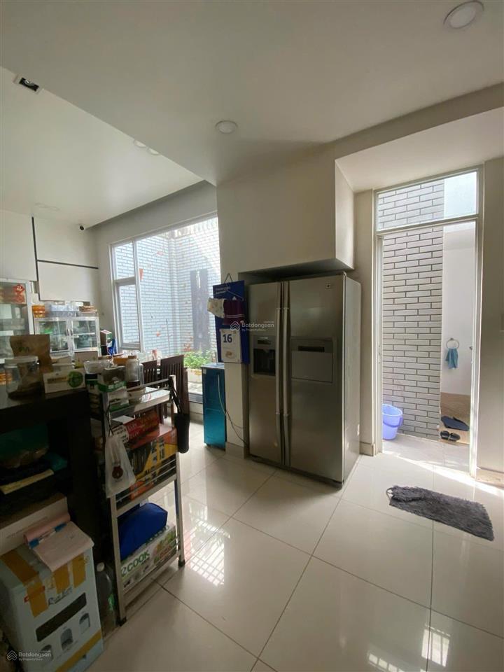 Bán nhà 2 lầu mặt tiền đường số  p. tân quy. diện tích 7x18m