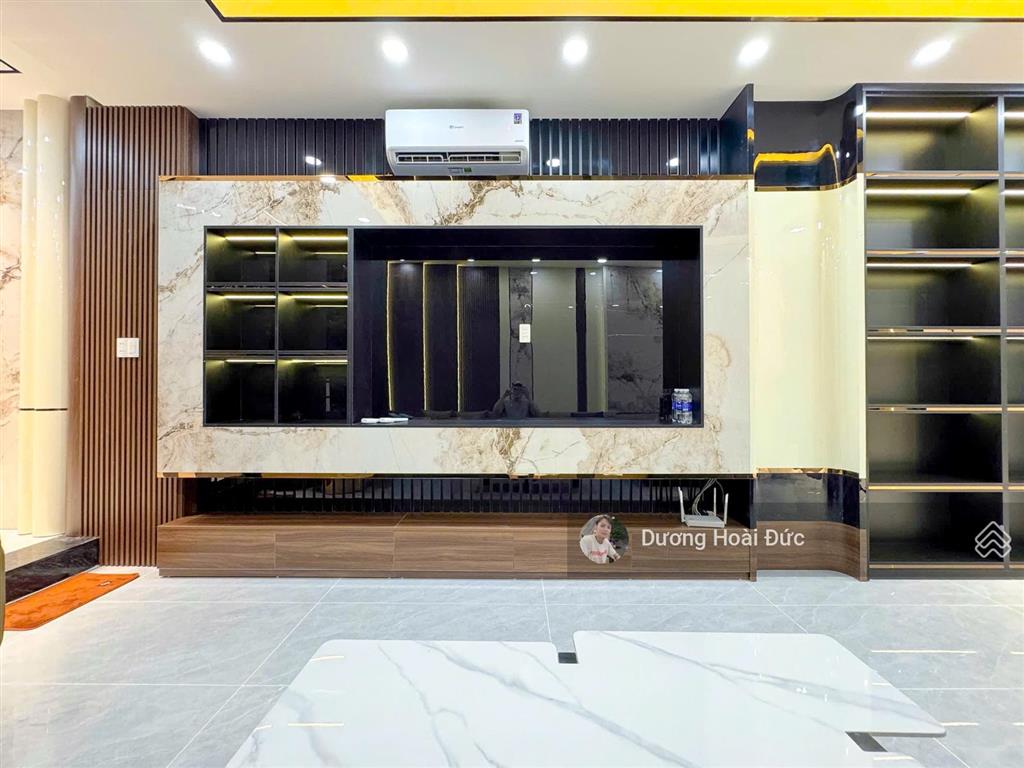 Nhà 3 lầu thang máy mặt tiền kinh doanh đường số 9m  khu cư xá ngân hàng  quận 7