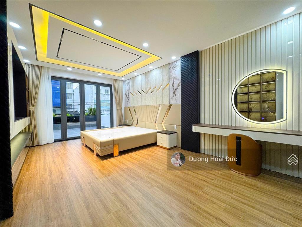 Nhà 3 lầu thang máy mặt tiền kinh doanh đường số 9m  khu cư xá ngân hàng  quận 7