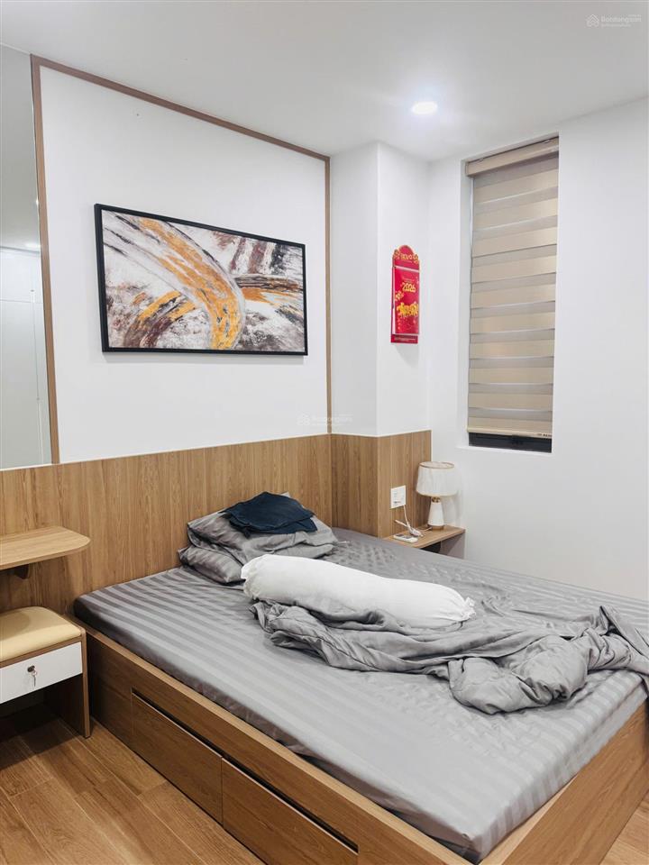Kẹt tiền cần bán nhà mới hoàn thiện full nội thất, có sổ