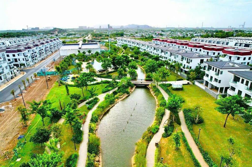 Bán nhà phố lk mảng xanh 5x15,5m, hướng bắc, giá 7 tỷ (bao gồm 100%)