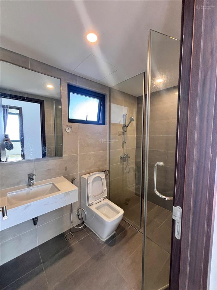 Căn góc 2pn, 2wc, 81m2, one verandah quận 2. tầng 16, view sông sài gòn vĩnh viễn. giá 8,55 tỷ