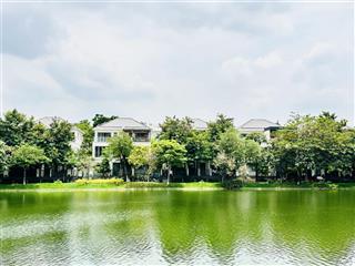 Bán bt hồ lake view city 8x22m, view hồ 3,6ha, 2 mặt tiền trước sau. giá  45 tỷ .   0908 389 ***
