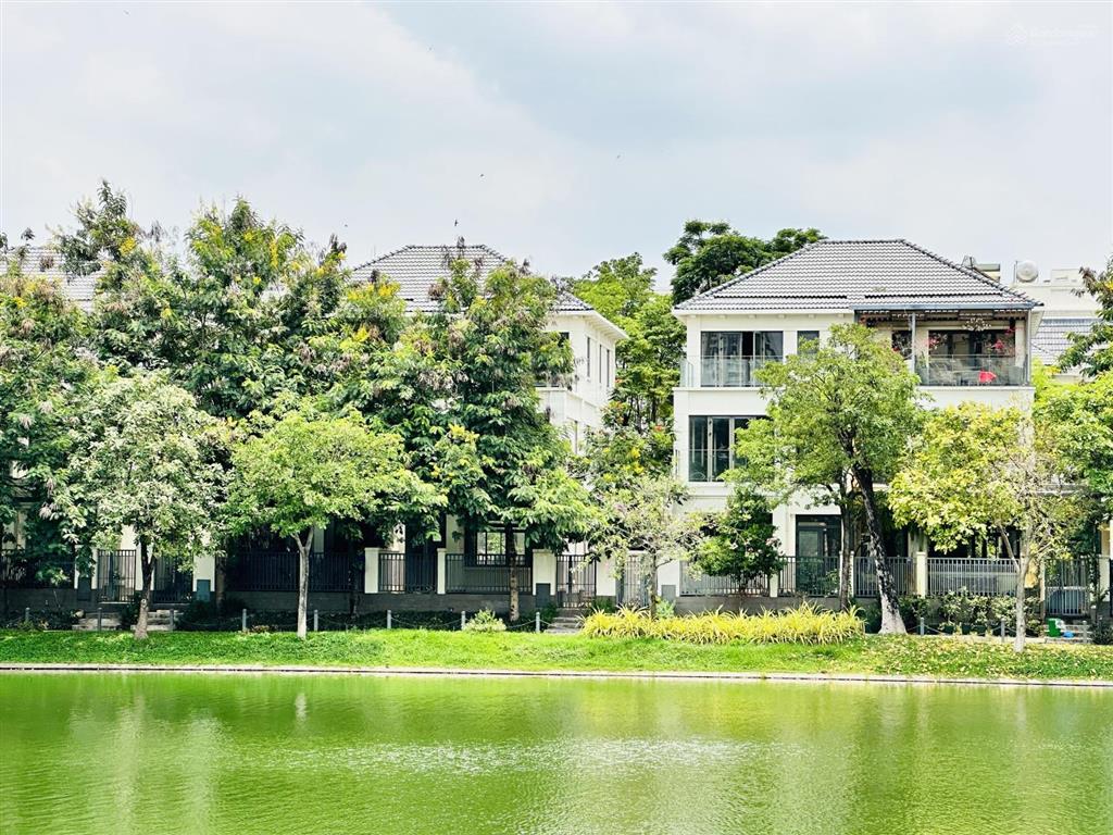 Cho thuê gấp bt hồ tại lake view city. 8x22m, trệt + 2 lầu. giá  25tr/ tháng