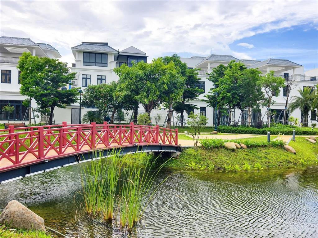 Đà nẵng cách đây 10 năm và đồng hới hiện tại nhà đầu tư đang nhìn thấy điều gì?