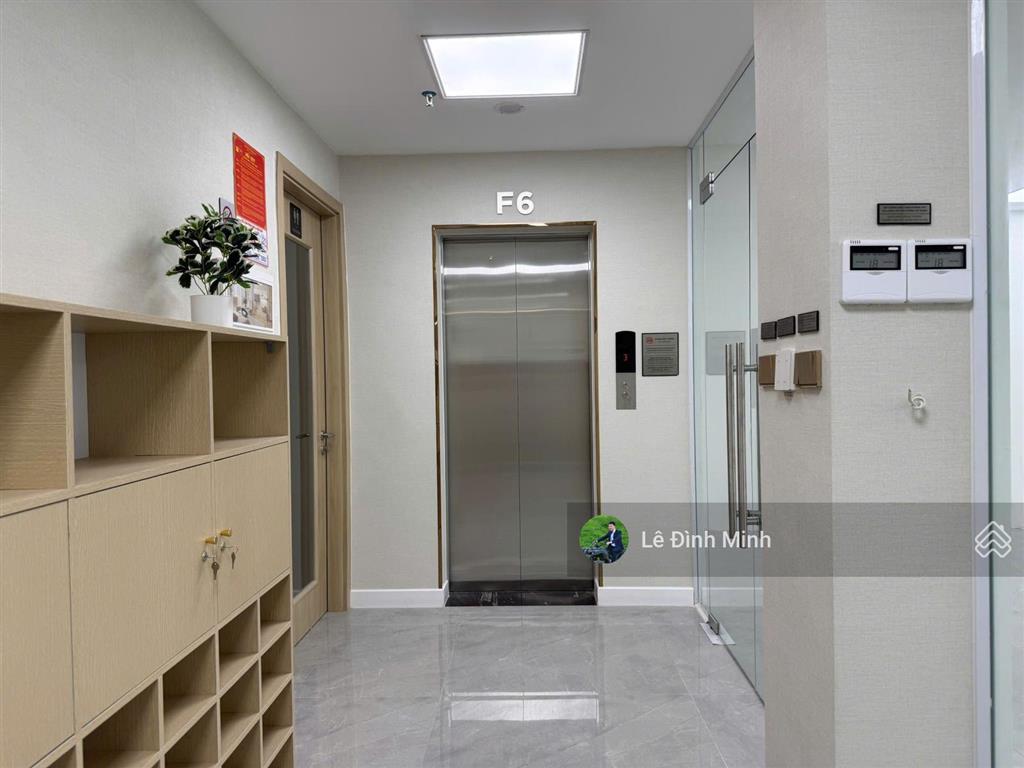Tòa nổi bật phố. góc gần 30m mặt tiền, 180m2/sàn, 08 tầng, nghiệm thu pccc, thang máy, đh âm trần