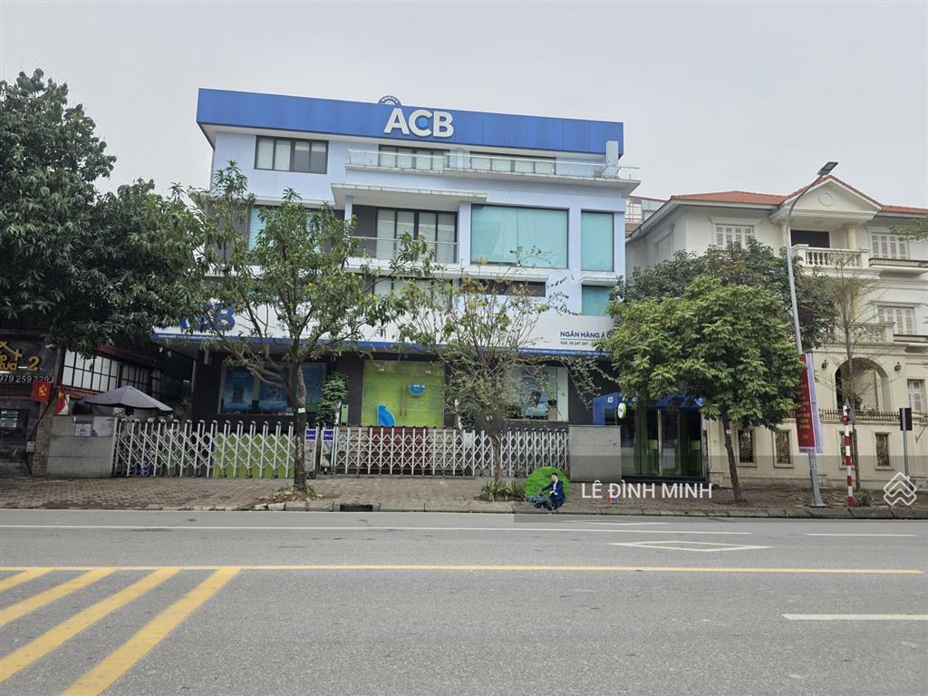 Cho thuê mặt bằng kinh doanh 280m2, mặt tiền 8m, siêu thị, cửa hàng phát