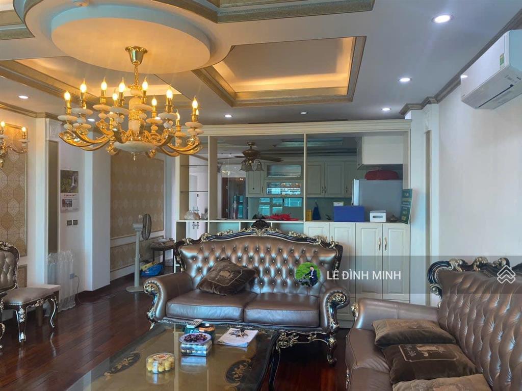Bán nhà liền kề lĩnh nam cực đẹp. thiết kế 05 tầng, gia đình đang ở, diện tích 75m2, mặt tiền 05m.