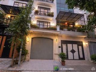 Nhà phân lô 3 ô tô tránh cực vip. diện tích 70m2, mặt tiền 05m, 06 tầng, thang máy, điều hòa