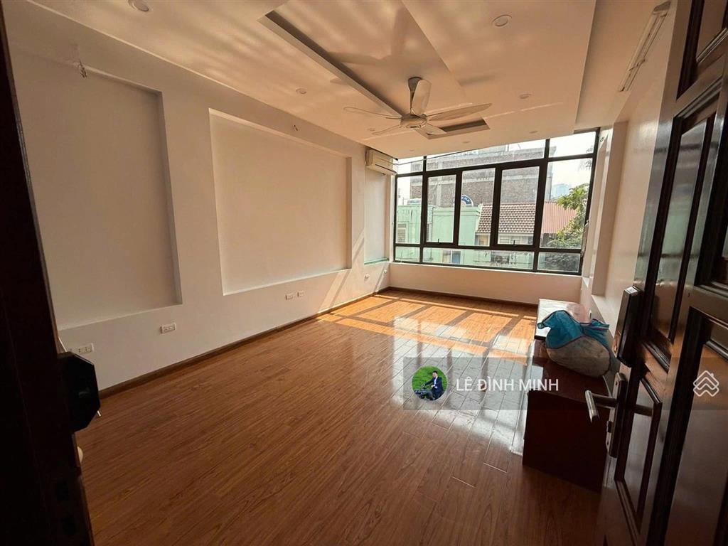 Nhà phân lô 3 ô tô tránh cực vip. diện tích 70m2, mặt tiền 05m, 06 tầng, thang máy, điều hòa