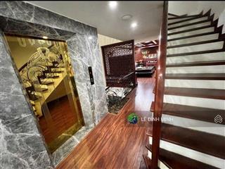 Cần tiền bán gấp căn nhà 07 tầng, thang máy, nhà sang xịn, đủ nội thất. diện tích 90m2, giá 34.5 tỷ