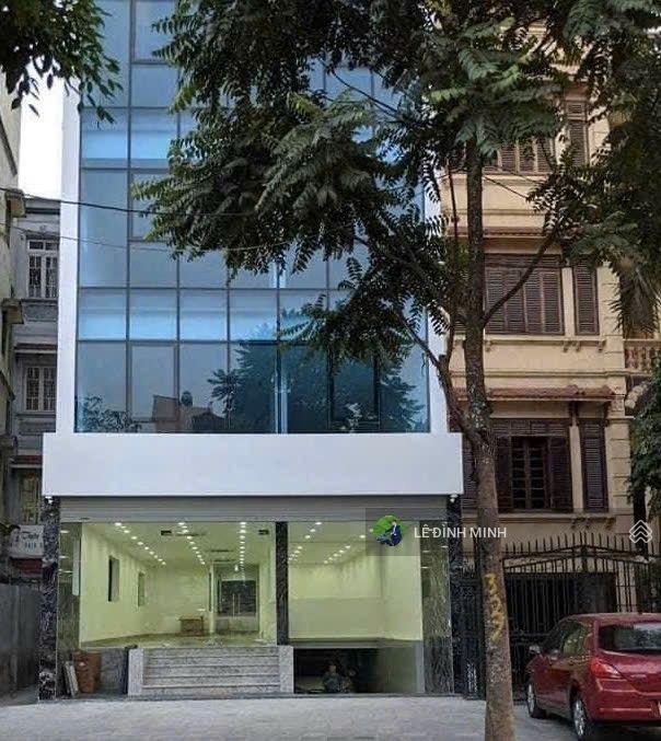 Cho thuê tòa nhà làm phòng khám, showroom, ngân hàng... diện tích 150m2, mặt tiền 8m, 05 tầng.