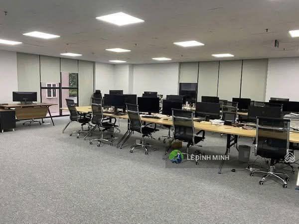 Cho thuê tòa nhà mặt phố huế diện tích 200m2 x 08 tầng, 01 hầm, mặt tiền 08m. thông sàn, thang máy