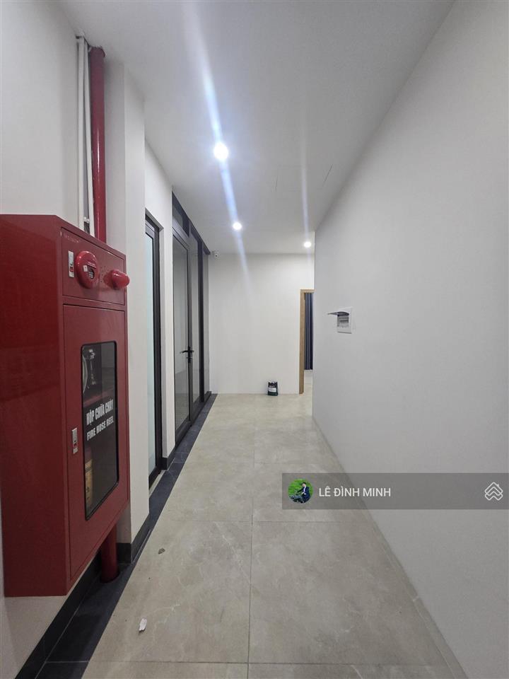 Siêu phẩm căn góc 16m mặt tiền nổi bật phố tân mai. diện tích 90m2, 05 tầng, thông sàn, thang máy