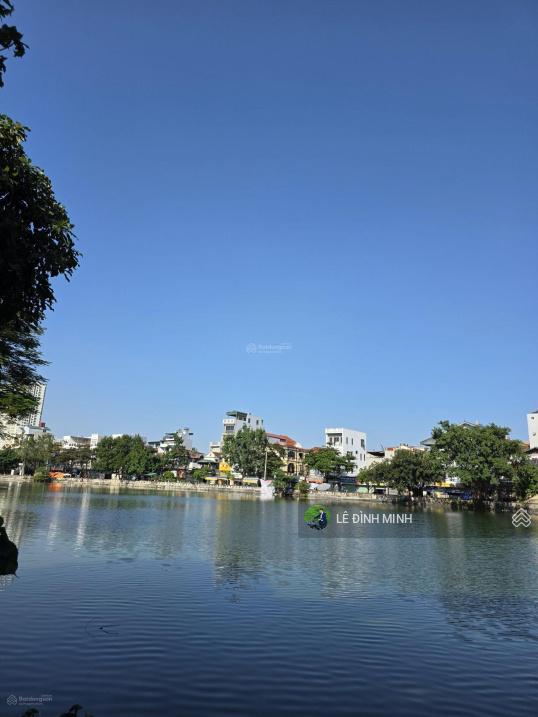 Bán lô đất ô góc đẹp phố, view hồ, đường lớn 80m. diện tích 1133m2, mặt tiền 69m, xây 10 tầng