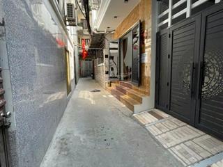 Cho thuê căn hộ mới xây, dt 30m2, full nội thất mới, cách mặt đường trung kính 50m, rộng rãi