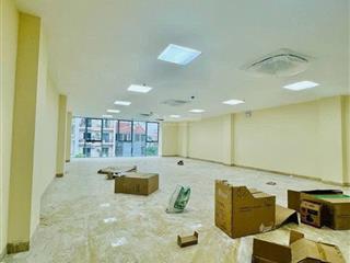 Bán toà văn phòng phố đức diễn, hà nội. dt 144m x 6 nổi 1 hầm, mt 8m. thông sàn, thang máy, pccc.