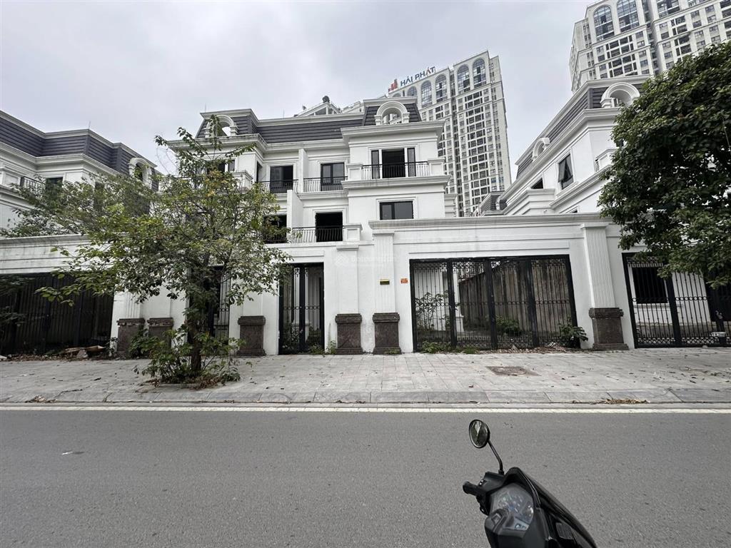 Siêu phẩm biệt thự song lập roman plaza tố hữu. view thoáng 200m x 4t, mt 12m. giá chào 50 tỷ tl.