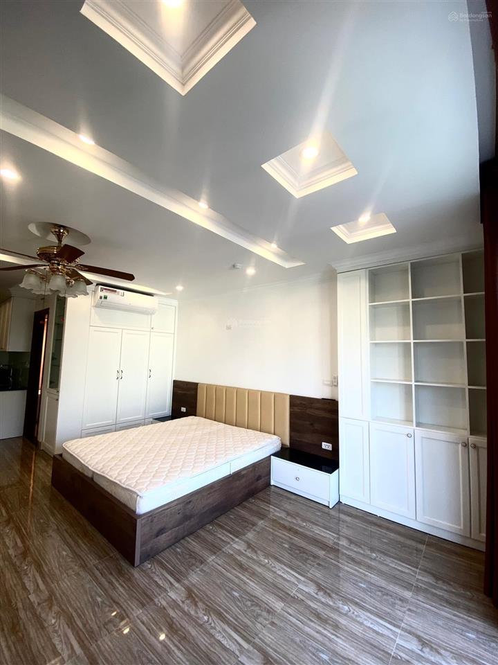 Cho thuê ccmn ở ngọc thụy, gần cầu long biên full nội thất cao cấp, giá 6tr