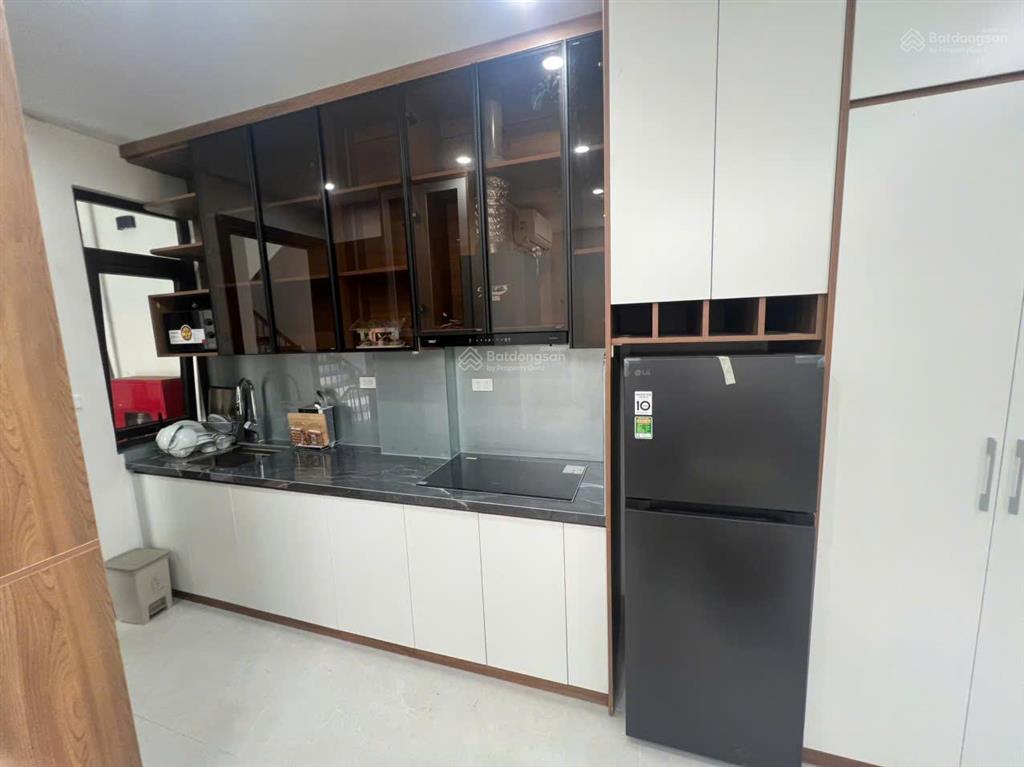 Cho thuê căn hộ cao cấp ở ngọc thụy, gần cầu long biên, 1n1k full đồ 7tr