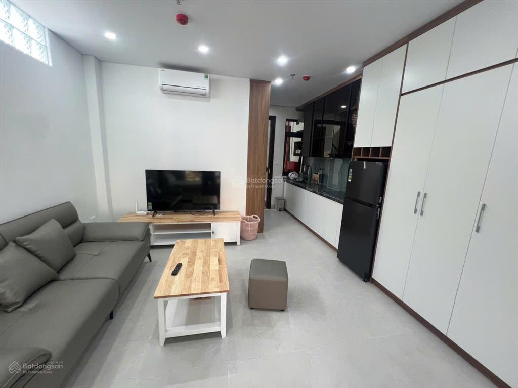 Cho thuê căn hộ cao cấp ở ngọc thụy, gần cầu long biên, 1n1k full đồ 7tr