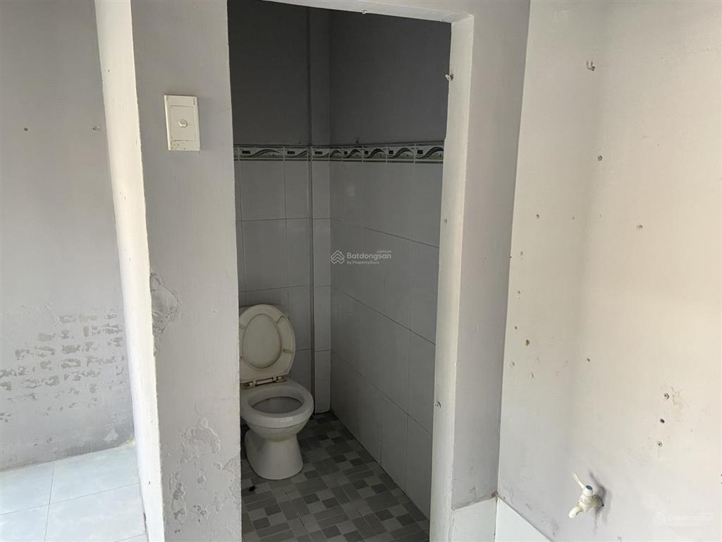 Cho thuê phòng trọ 15m2 hẻm 1697 lê văn lương
