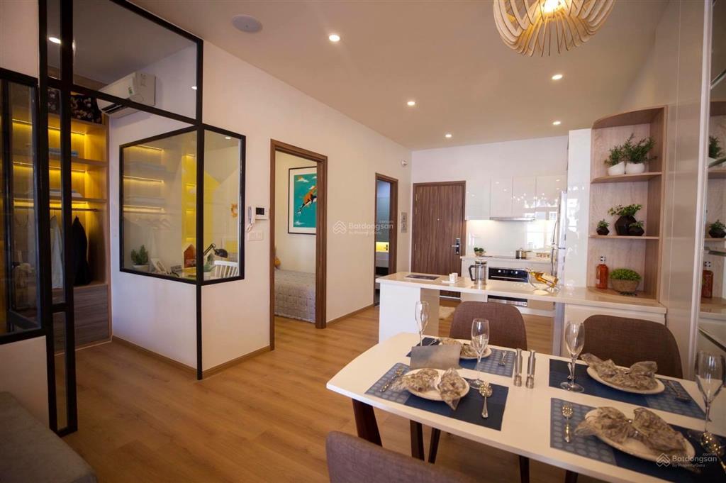 Căn hộ 54m2 2pn 1wc có rèm, máy lạnh, tầng đẹp, view thoáng, giá 8 triệu, ở ngay.  0907 174 ***