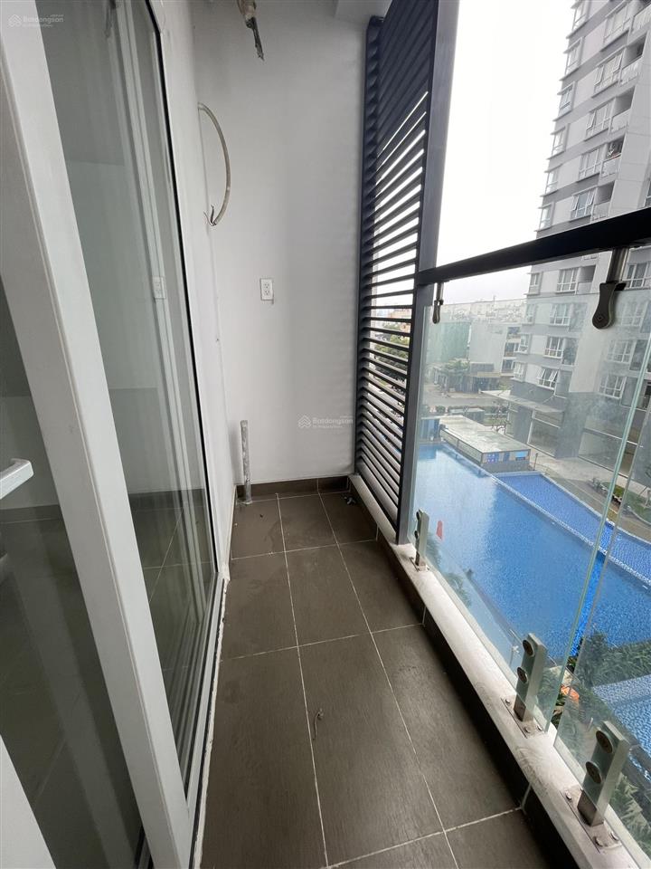 Căn hộ 54m2 2pn 1wc có rèm, máy lạnh, tầng đẹp, view thoáng, giá 8 triệu, ở ngay.  0907 174 ***