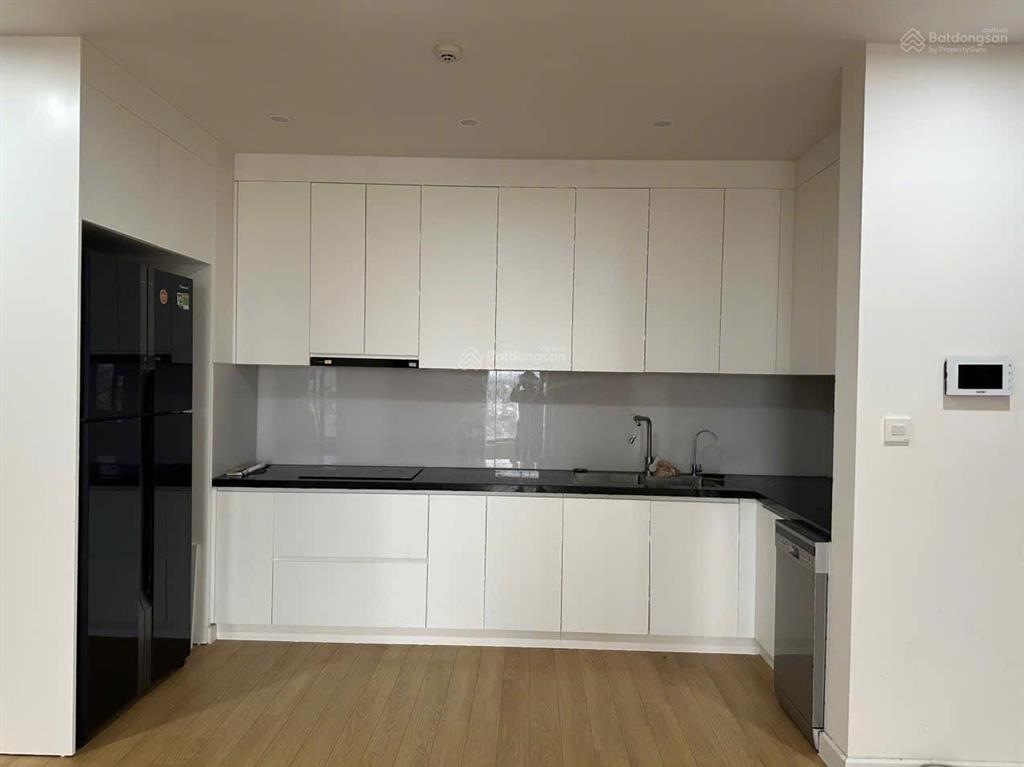 Cho thuê căn hộ 02 phòng ngủ đồ cơ bản lacasta văn phú.  0904 994 ***