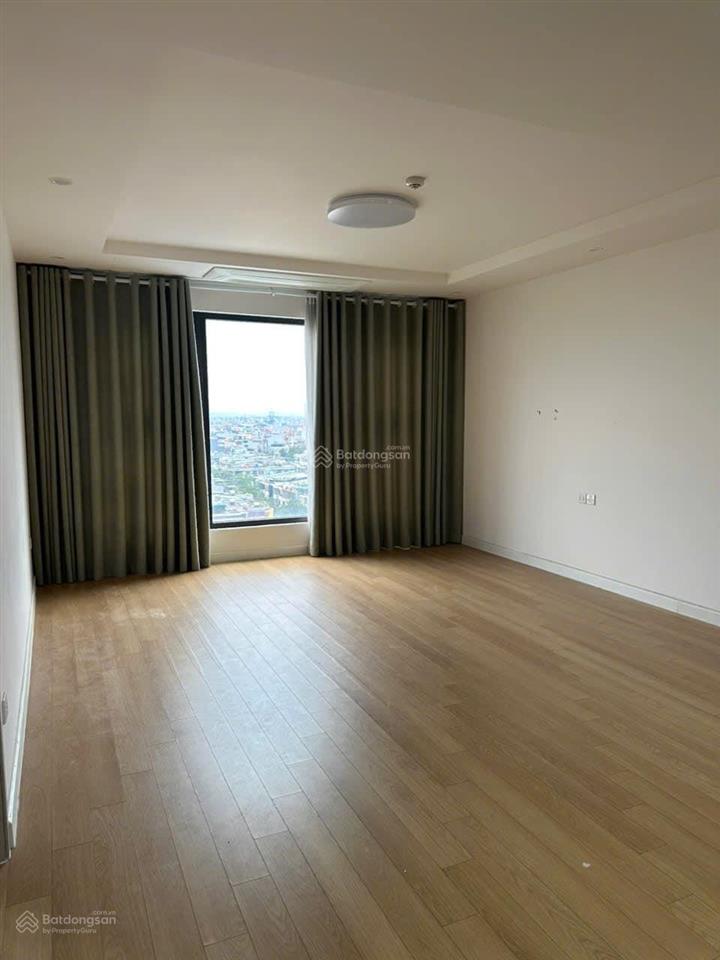 Cho thuê căn hộ 02 phòng ngủ đồ cơ bản lacasta văn phú.  0904 994 ***