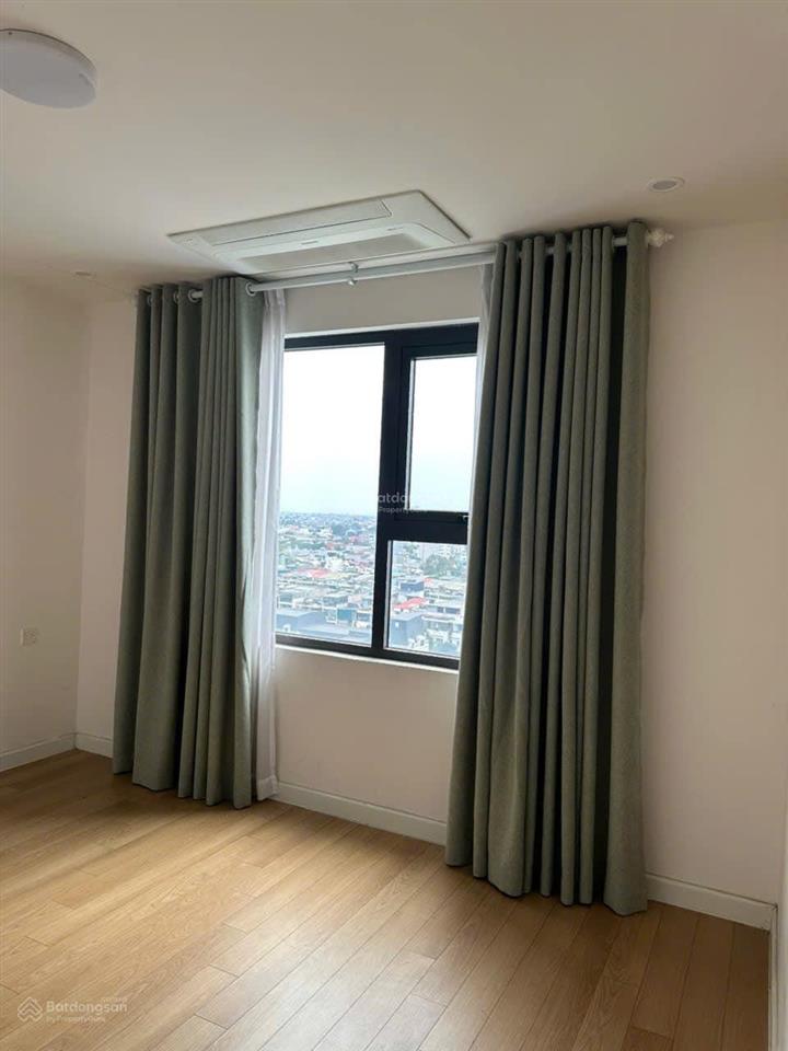 Cho thuê căn hộ 02 phòng ngủ đồ cơ bản lacasta văn phú.  0904 994 ***