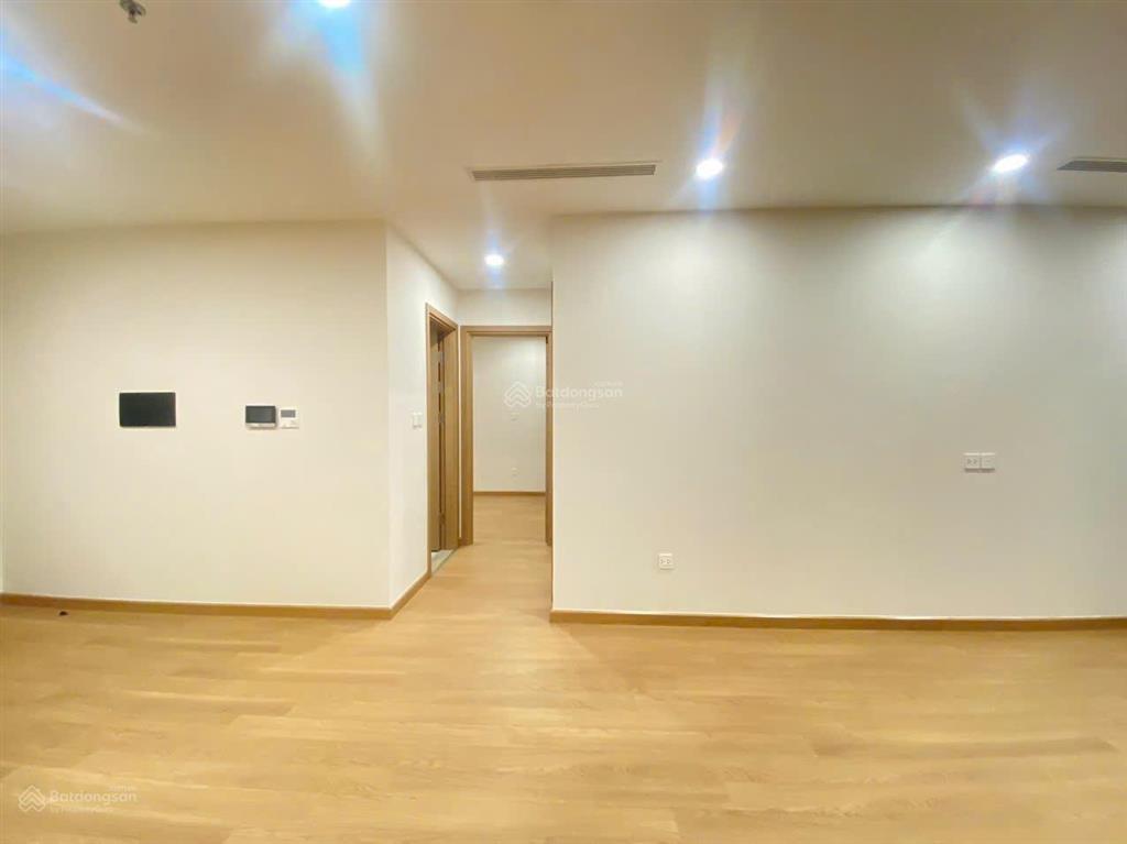 Gấp! cho thuê căn hộ 2pn 76m2 đồ cơ bản the charm an hưng.  0904 994 ***