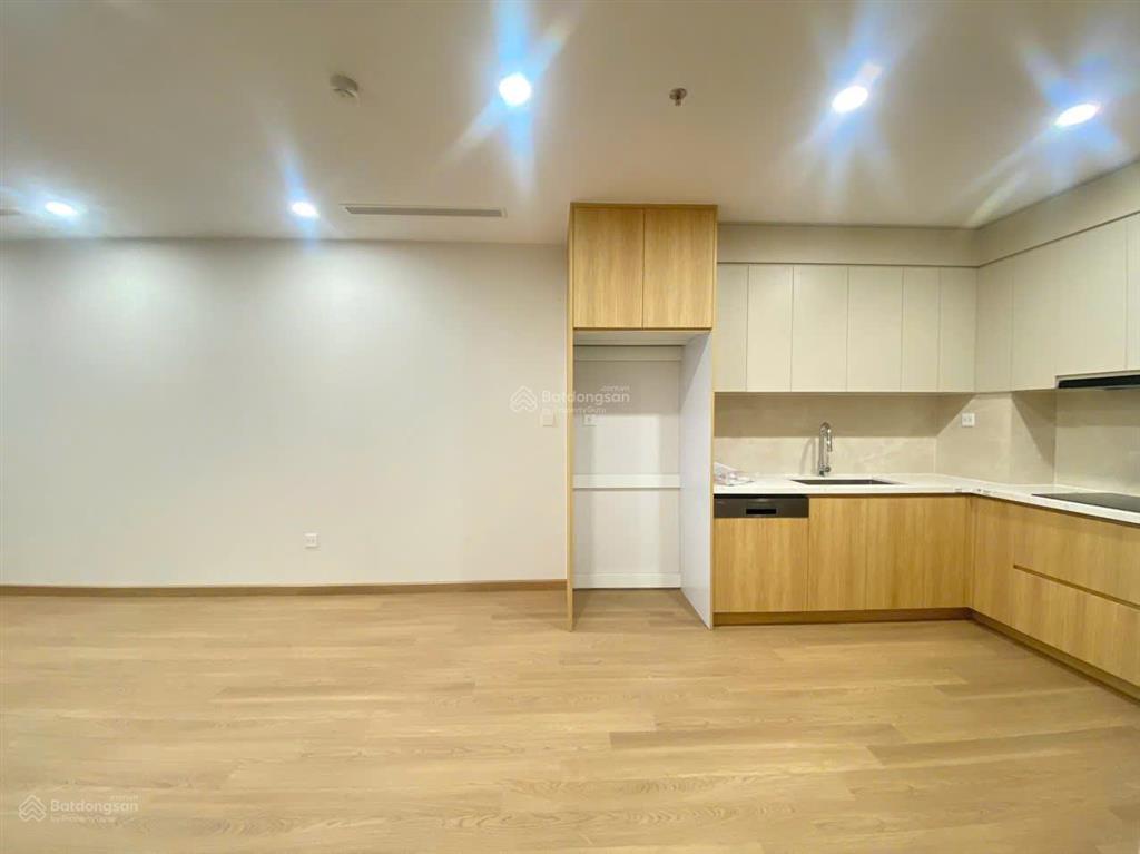Cho thuê căn hộ mới bàn giao 72m2 chung cư the charm.  0904 994 ***
