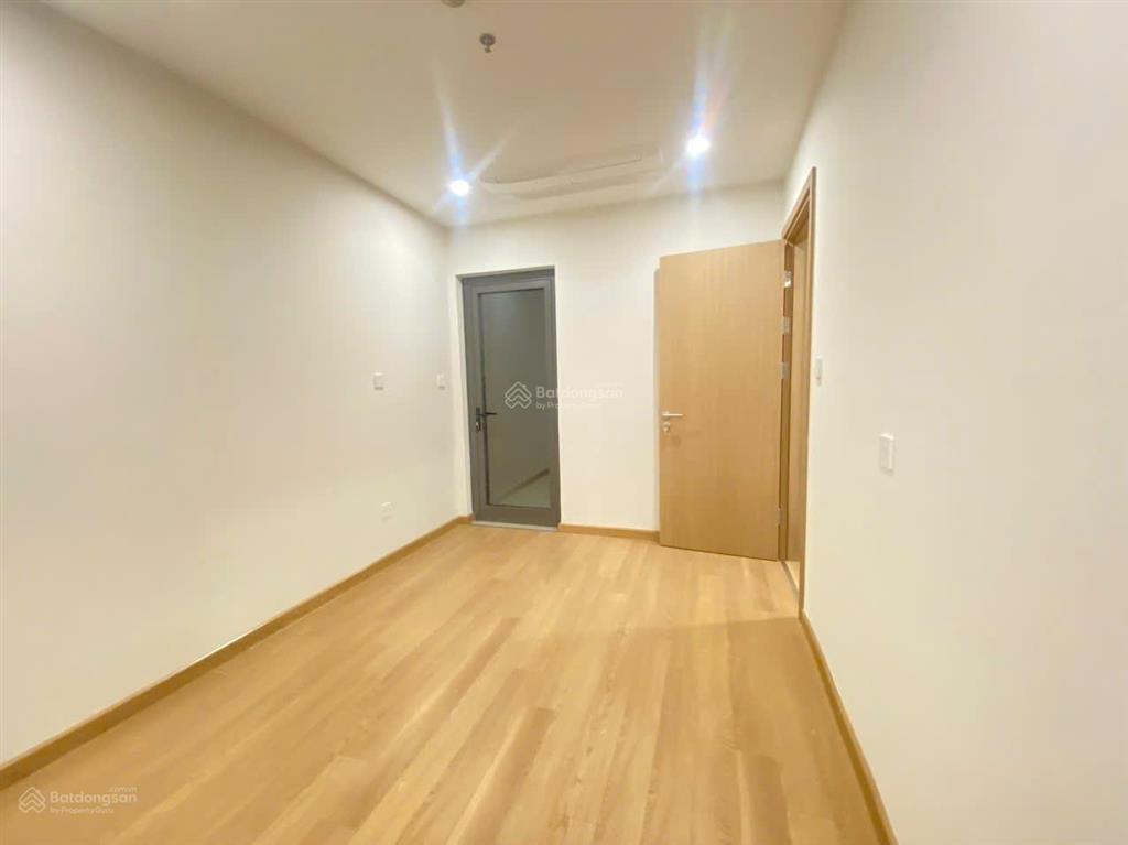 Cho thuê căn hộ mới bàn giao 72m2 chung cư the charm.  0904 994 ***