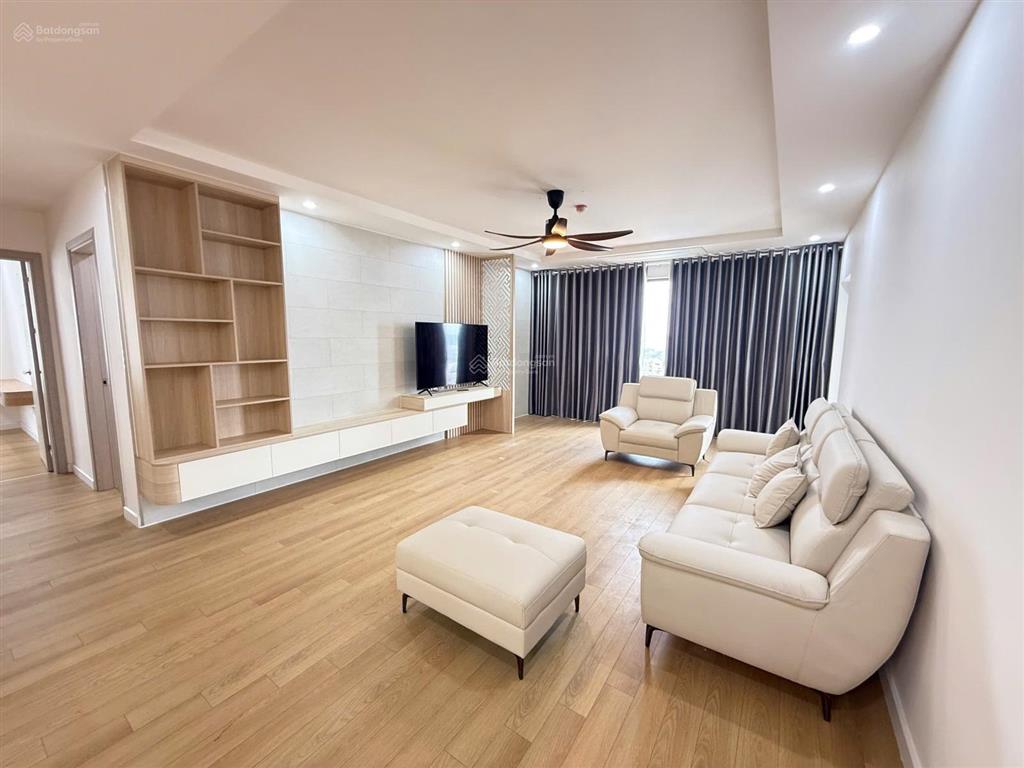 Đẹp long lanh! cho thuê 3n full đồ tại la casta văn phú.  0904 994 ***