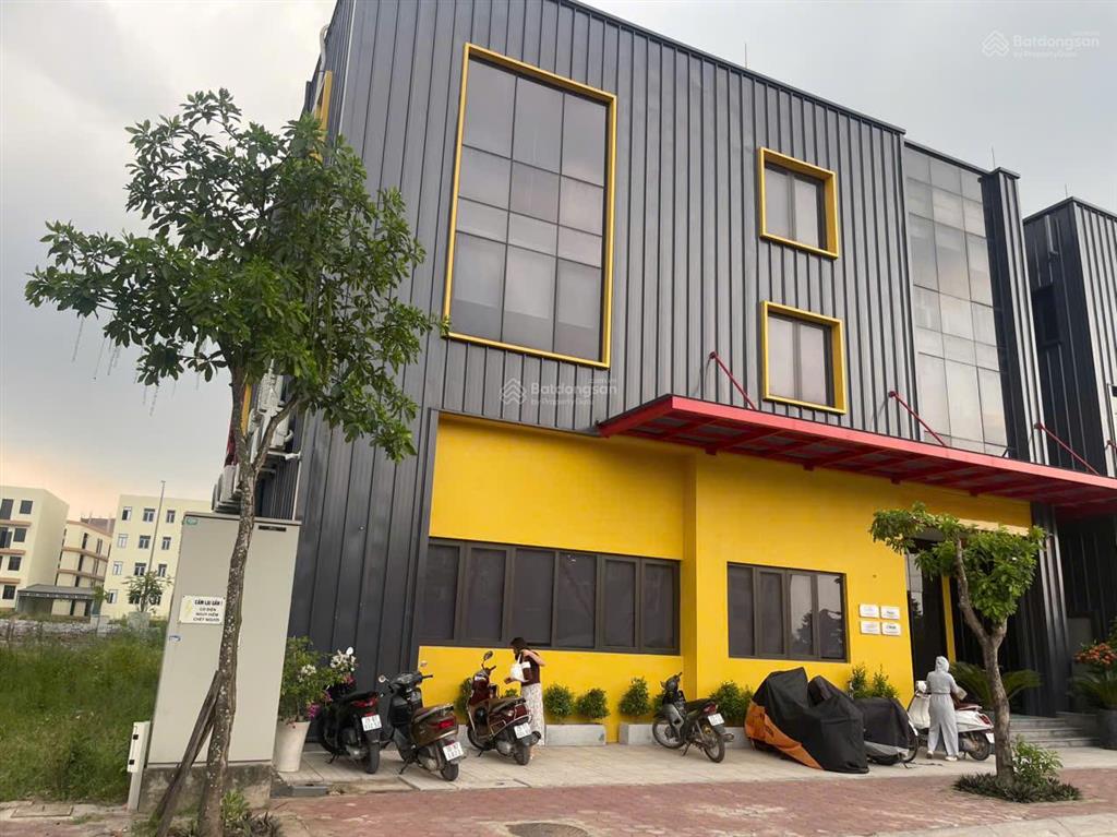 Chuyển nhượng lô đất 360m² cụm công nghiệp đông la.  0904 994 ***