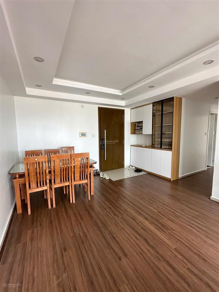 Cho thuê 2n full đồ mulberry lane, vào luôn.  0904 994 ***