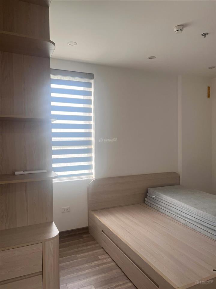 Cho thuê căn hộ 3n gần full nhs trung văn.  0904 994 ***