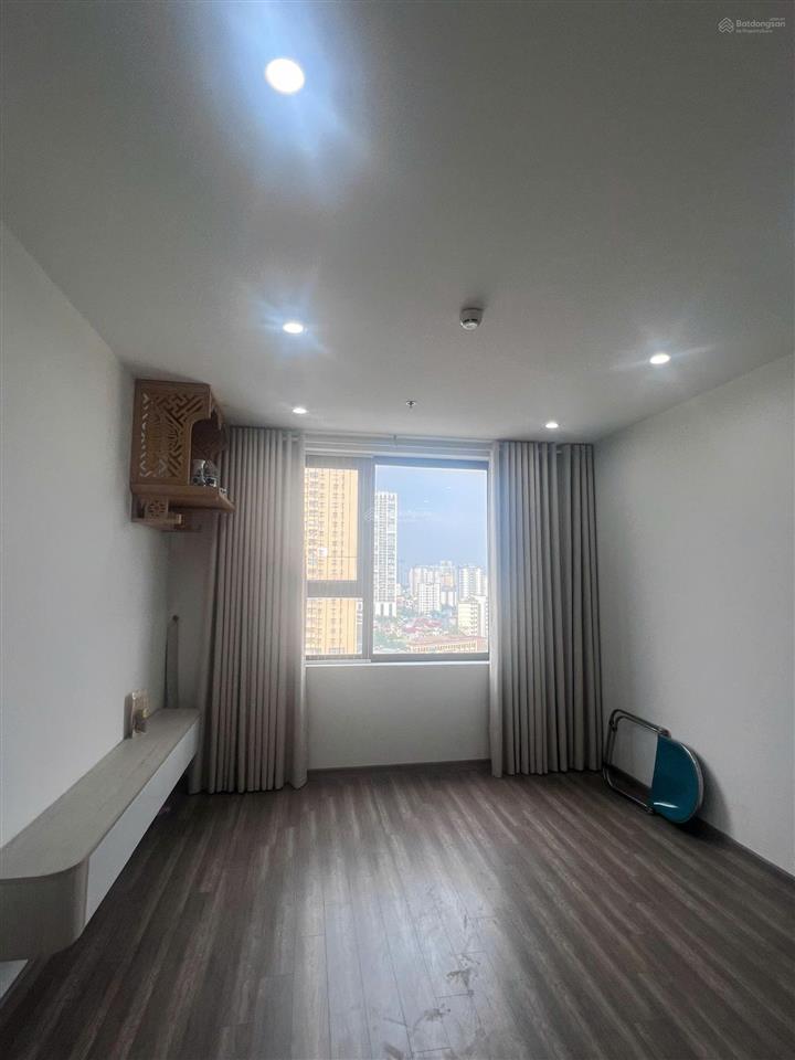 Cho thuê căn hộ 3n gần full nhs trung văn.  0904 994 ***