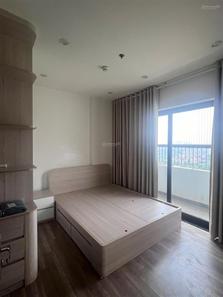 Cho thuê căn hộ 3n gần full nhs trung văn.  0904 994 ***