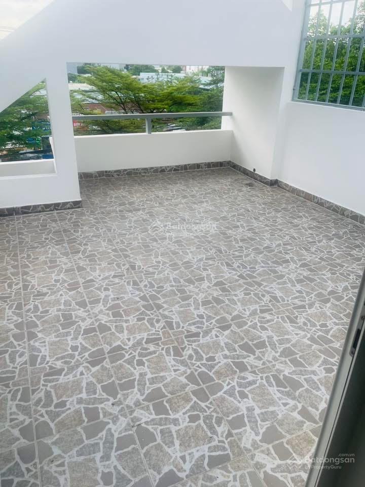 Bán nhà mt đường vườn lài an phú đông q12 dt 152m. nhà hoàn công đầy đủ. vị trí đẹp, giá 15.3ty